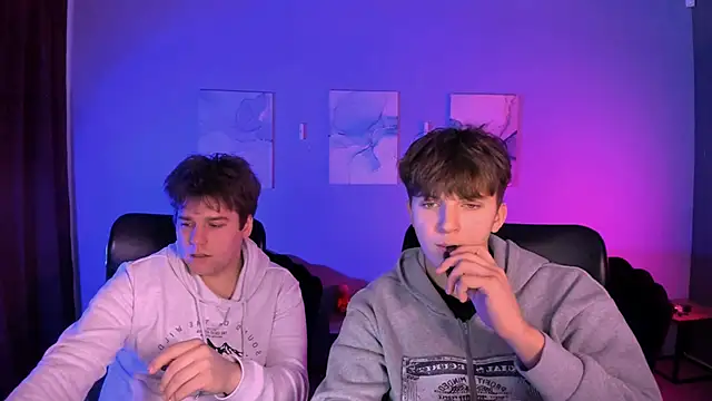 Snapshot of travis_wolf_ chatting on February 5, 2026, 9:58 am travis wolf online show from February 5, 2026, 9:58 am