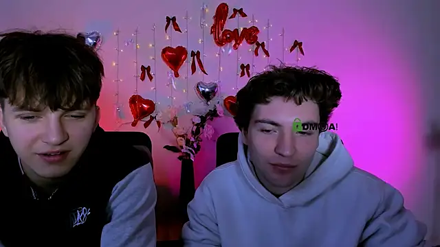 Snapshot of travis_wolf_ chatting on March 1, 2026, 9:55 am travis wolf online show from March 1, 2026, 9:55 am