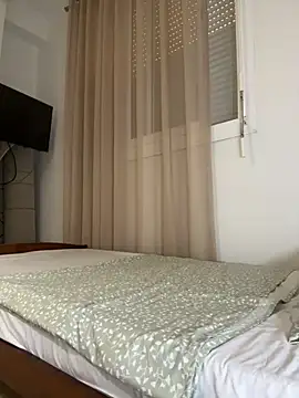 Merousexy282828 online show from September 28, 2025, 2:33 pm