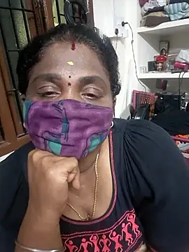 Tamil Kavitha10 online show from January 12, 2026, 8:36 pm