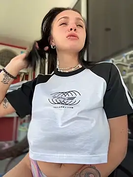 VendiMur online show from November 30, 2025, 2:04 am