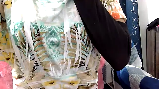 Snapshot of Riva_arora01 chatting on February 17, 2026, 10:34 am Riva arora01 online show from February 17, 2026, 10:34 am