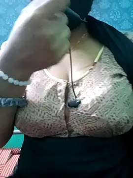 Snapshot of tamil_Vennila chatting on September 19, 2025, 8:53 pm tamil Vennila online show from September 19, 2025, 8:53 pm