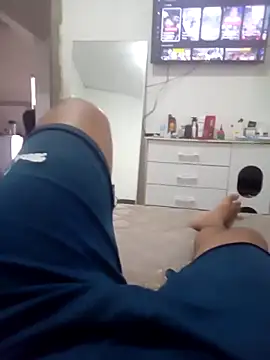 Snapshot of ANONIMA0403 chatting on December 19, 2025, 11:17 am ANONIMA0403 online show from December 19, 2025, 11:17 am