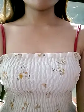 mymy06 online show from April 3, 2026, 10:35 am