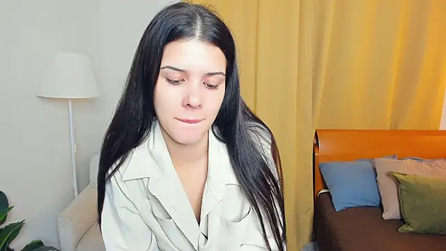 Snapshot of JoCauterucci chatting on November 1, 2025, 6:48 am JoCauterucci online show from November 1, 2025, 6:48 am