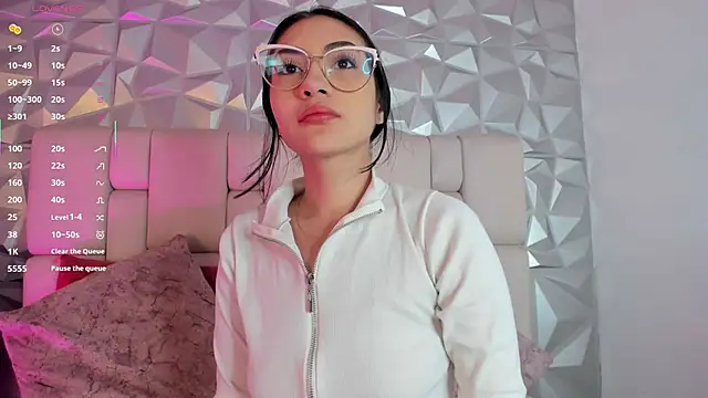 aylin rousse online show from January 8, 2026, 11:56 am