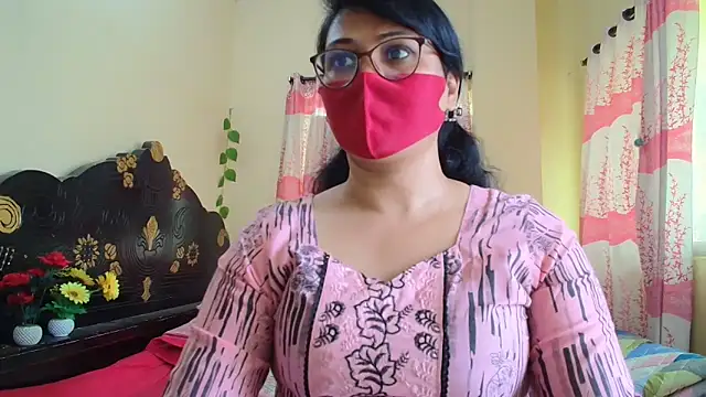 Snapshot of Elena_cruz5 chatting on March 4, 2026, 7:36 am Elena cruz5 online show from March 4, 2026, 7:36 am