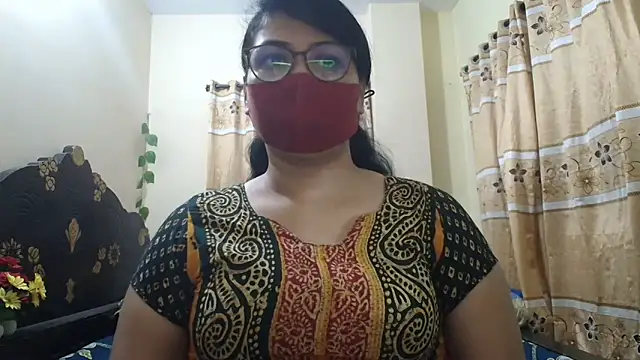 Snapshot of Elena_cruz5 chatting on March 17, 2026, 6:11 pm Elena cruz5 online show from March 17, 2026, 6:11 pm