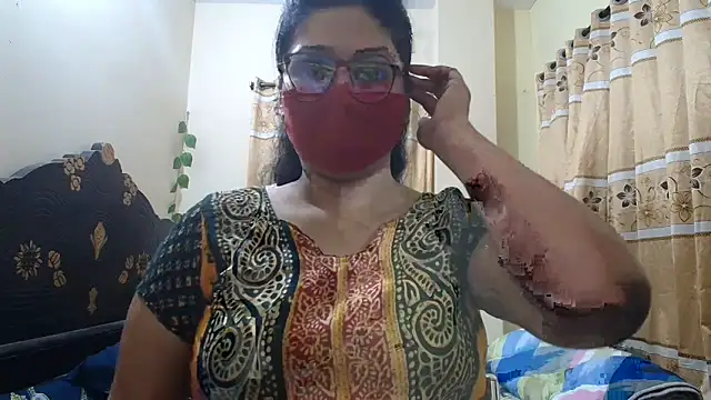 Snapshot of Elena_cruz5 chatting on March 29, 2026, 6:08 pm Elena cruz5 online show from March 29, 2026, 6:08 pm