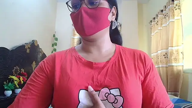 Snapshot of Elena_cruz5 chatting on April 6, 2026, 6:03 am Elena cruz5 online show from April 6, 2026, 6:03 am