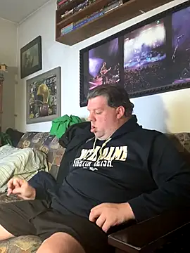 Stephanie1984 online show from December 1, 2025, 3:33 am