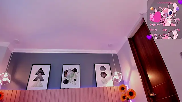 Snapshot of Nina_Ford chatting on December 17, 2025, 3:12 am Nina Ford online show from December 17, 2025, 3:12 am