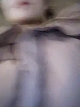 omiu-baby online show from December 17, 2025, 1:44 am