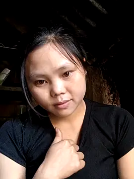 omiu-baby online show from April 8, 2026, 1:27 am