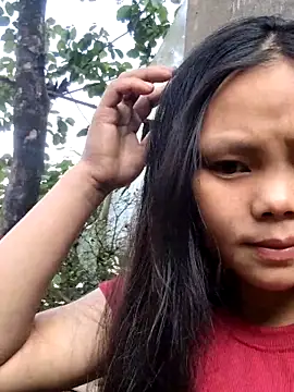 Snapshot of omiu-baby chatting on April 20, 2026, 12:35 am omiu-baby online show from April 20, 2026, 12:35 am