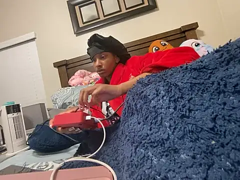 Brooke012 online show from April 13, 2026, 6:30 am