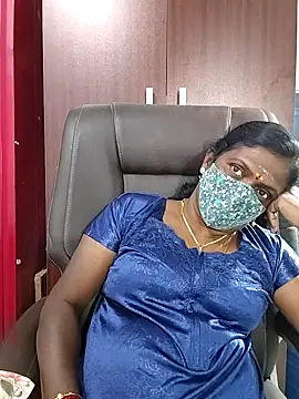 Snapshot of umashreetamil chatting on February 13, 2026, 3:08 pm umashreetamil online show from February 13, 2026, 3:08 pm