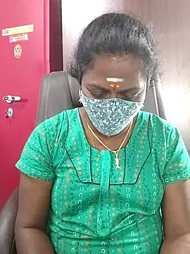 Snapshot of umashreetamil chatting on February 16, 2026, 2:02 pm umashreetamil online show from February 16, 2026, 2:02 pm