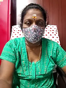Snapshot of umashreetamil chatting on March 20, 2026, 12:54 pm umashreetamil online show from March 20, 2026, 12:54 pm