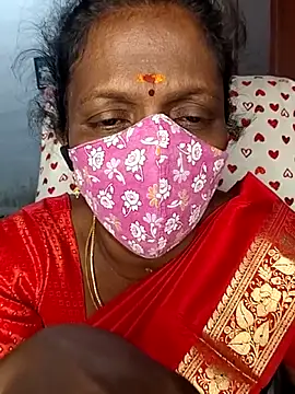 Snapshot of umashreetamil chatting on March 21, 2026, 9:25 am umashreetamil online show from March 21, 2026, 9:25 am