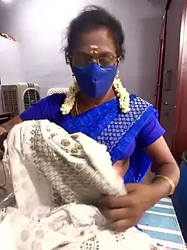 Snapshot of umashreetamil chatting on May 16, 2026, 4:42 am umashreetamil online show from May 16, 2026, 4:42 am