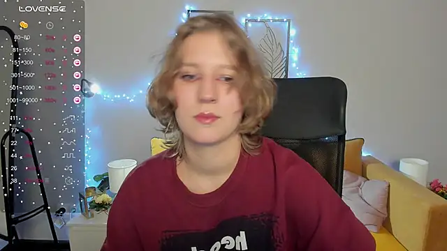 Hailey Foxy online show from September 29, 2025, 8:41 am