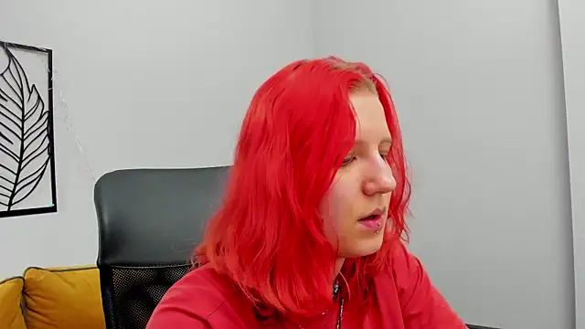 Hailey Foxy online show from April 24, 2026, 12:07 pm