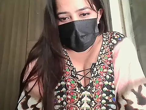 Queen Pari87 online show from November 16, 2025, 8:53 am