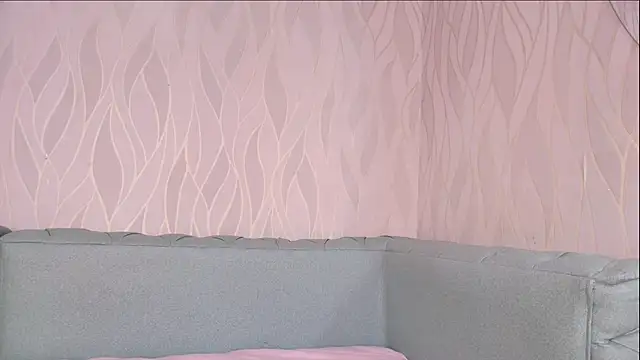 mia scot online show from September 23, 2025, 11:57 am