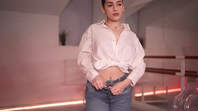 Snapshot of welcome_to_forever chatting on November 8, 2025, 2:28 pm welcome to forever online show from November 8, 2025, 2:28 pm