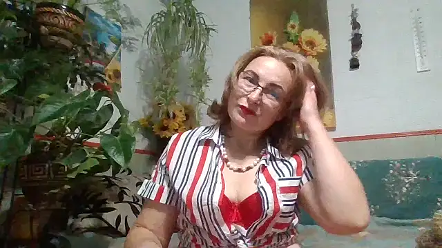 ZhannaLove480 online show from November 7, 2025, 8:31 pm