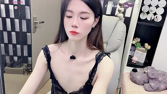 Yueyue-MM online show from May 30, 2026, 2:36 pm