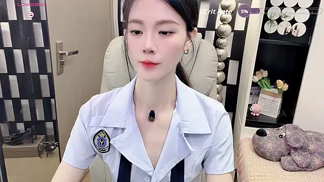 Yueyue-MM online show from May 31, 2026, 2:42 am