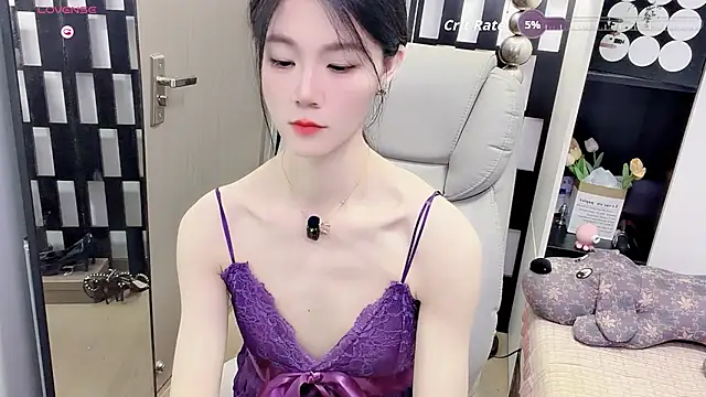Yueyue-MM online show from July 27, 2026, 2:40 am