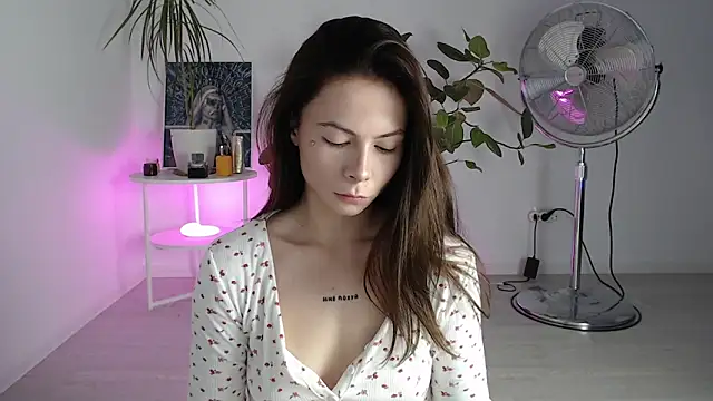 ChloeSummers online show from September 24, 2025, 10:07 am