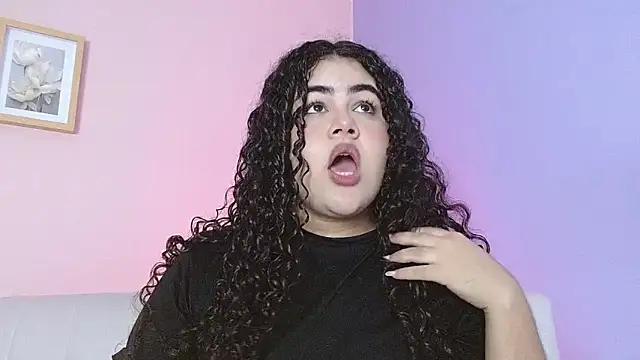 Snapshot of lourdes_moon22 chatting on October 15, 2025, 1:55 pm lourdes moon22 online show from October 15, 2025, 1:55 pm