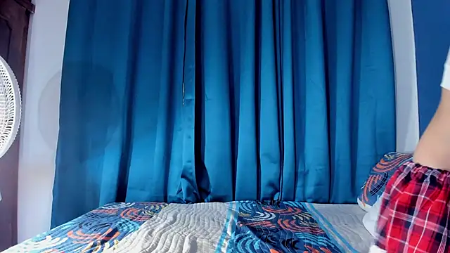 Grettel w online show from September 17, 2025, 7:59 pm