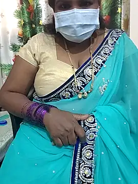 Snapshot of Silk_Smitha_27 chatting on December 18, 2025, 8:20 am Silk Smitha 27 online show from December 18, 2025, 8:20 am