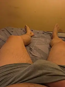 Normalludo0202 online show from July 28, 2026, 8:52 pm