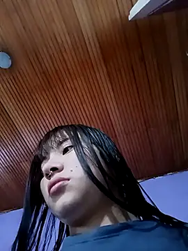 Zulema R1 online show from April 2, 2026, 10:40 pm