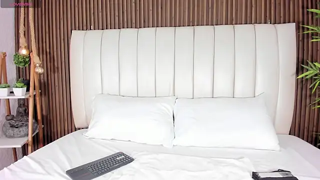 AliHamilton online show from October 29, 2025, 11:17 pm