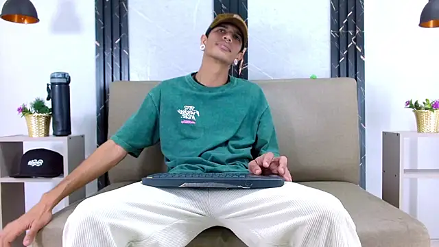 Franvill Trato online show from November 15, 2025, 5:20 pm