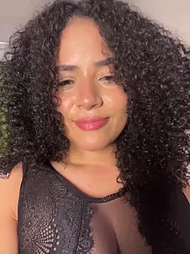 AfroSalvaje online show from December 14, 2025, 1:00 am