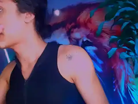 Cristal Gem1 online show from October 17, 2025, 5:43 am