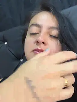 Snapshot of salo-rousee chatting on April 24, 2026, 10:39 am salo-rousee online show from April 24, 2026, 10:39 am