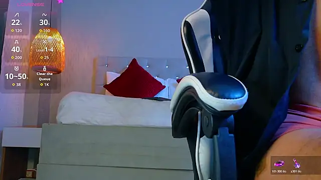 Thaiel Fosteer online show from November 12, 2025, 7:09 am