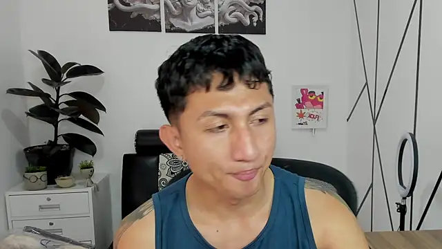 oliver mr  online show from November 10, 2025, 9:25 pm