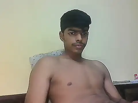 Snapshot of monster_33 chatting on April 24, 2026, 1:46 pm monster 33 online show from April 24, 2026, 1:46 pm