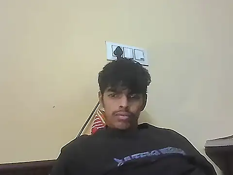 Snapshot of monster_33 chatting on June 2, 2026, 3:25 pm monster 33 online show from June 2, 2026, 3:25 pm